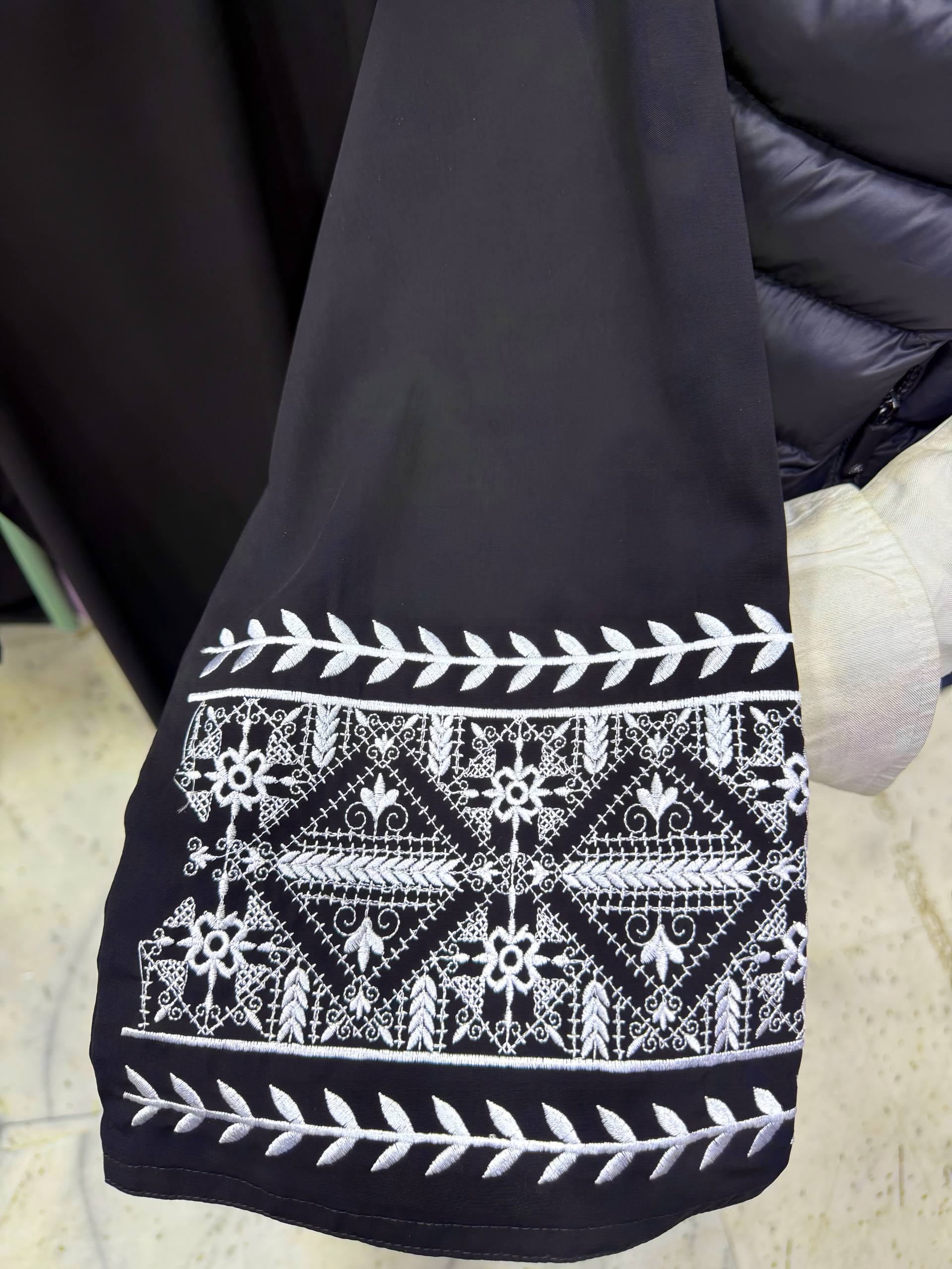 ROOHA EMBROIDERY ABAYA | S-1