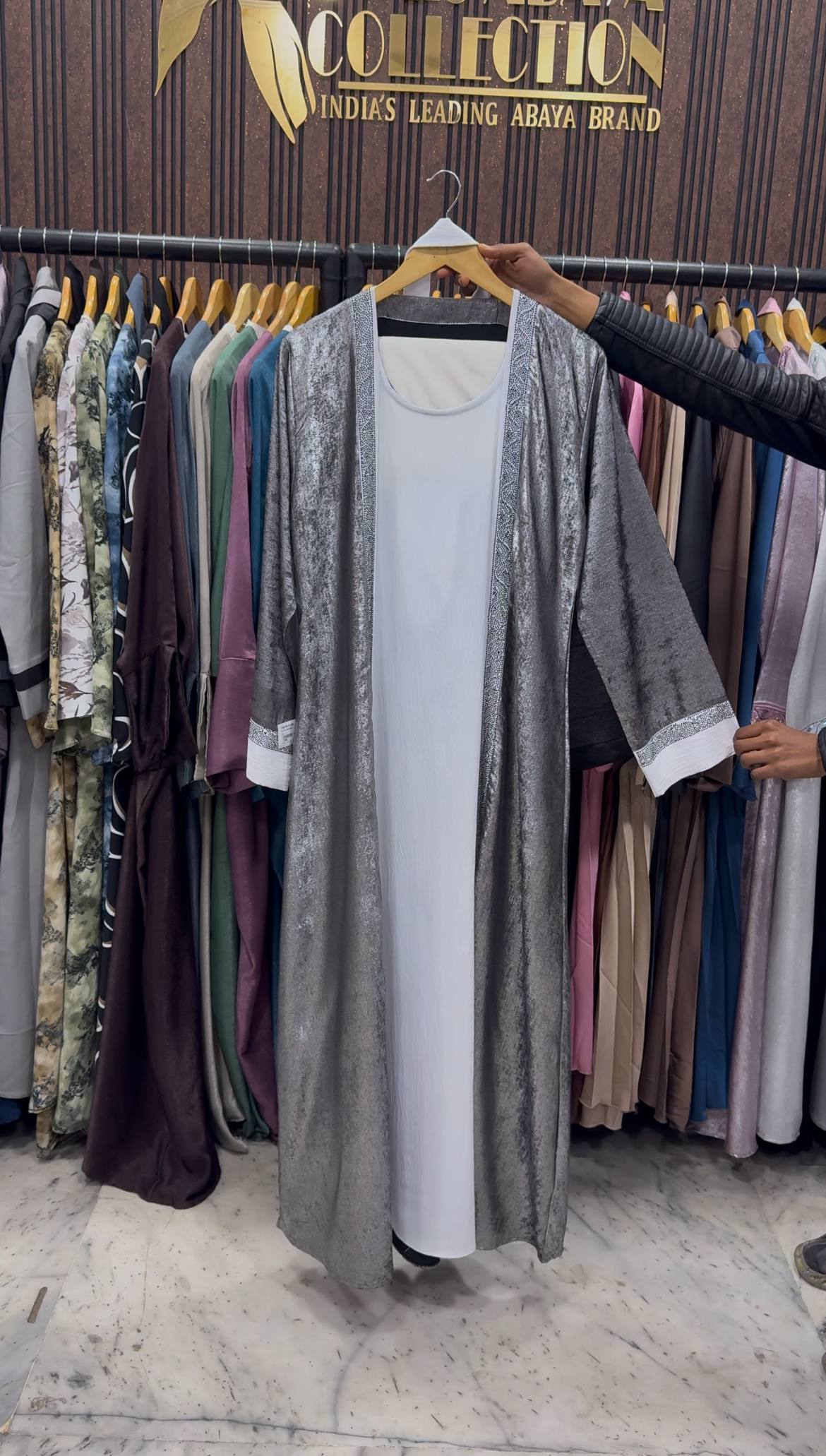 AL-ALIZA DOUBLE SHRUG ABAYA | GRAY
