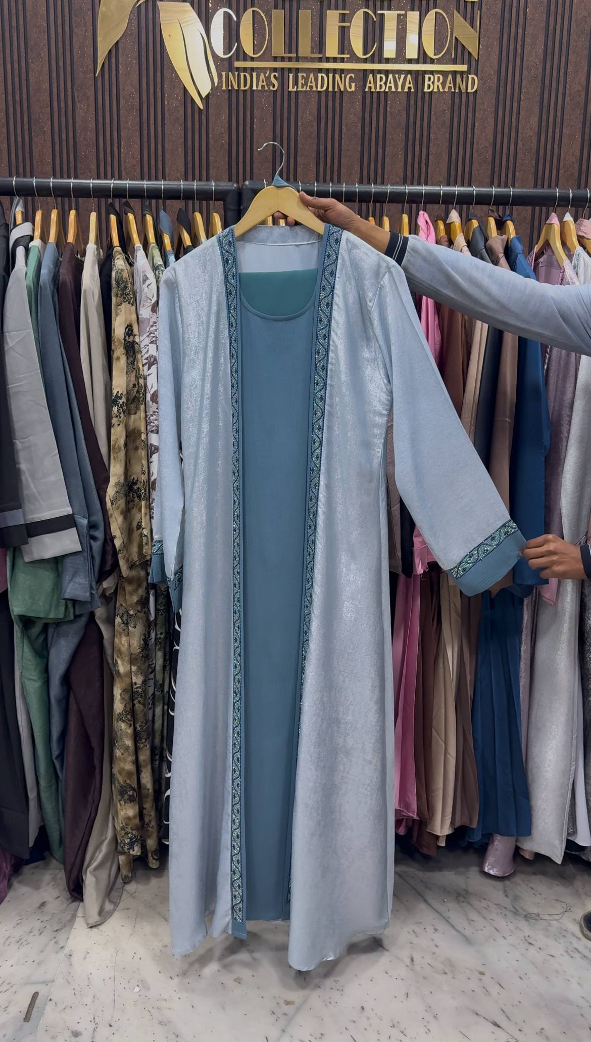 AL-ALIZA DOUBLE SHRUG ABAYA | SKY BLUE