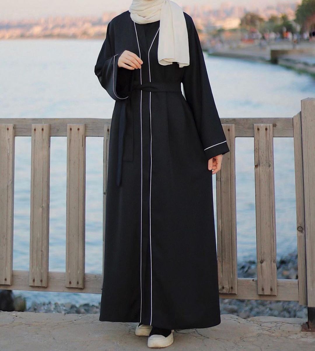 Aasia Front Open Pipin Abaya - BLACK ( NEW LAUNCH )