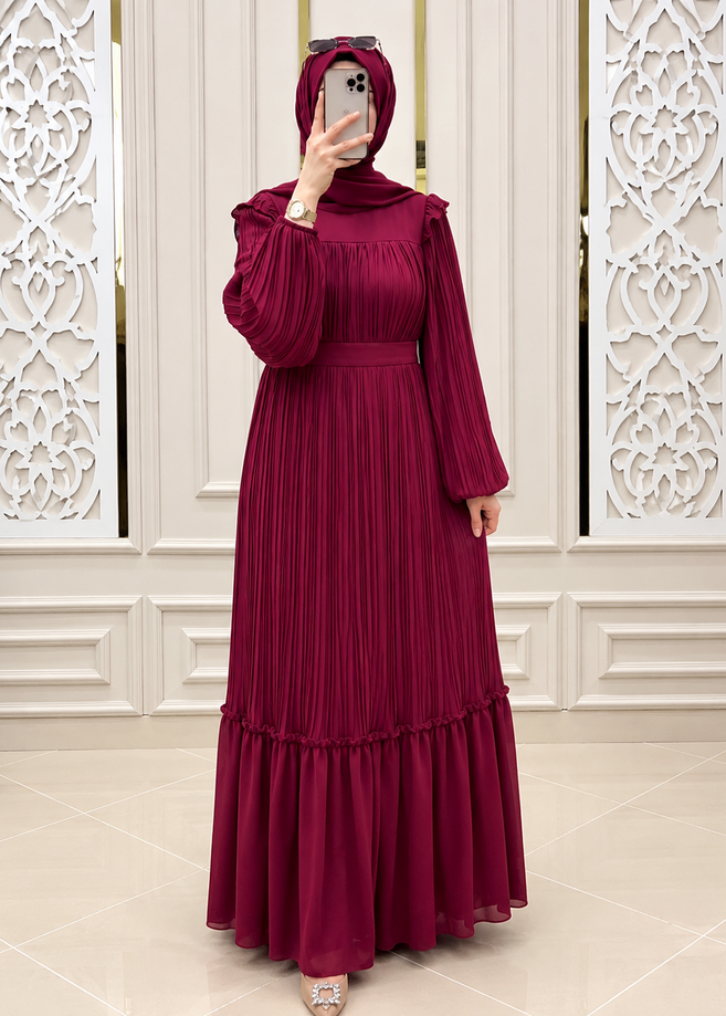 RIDA PLATED FRILL ABAYA | RED