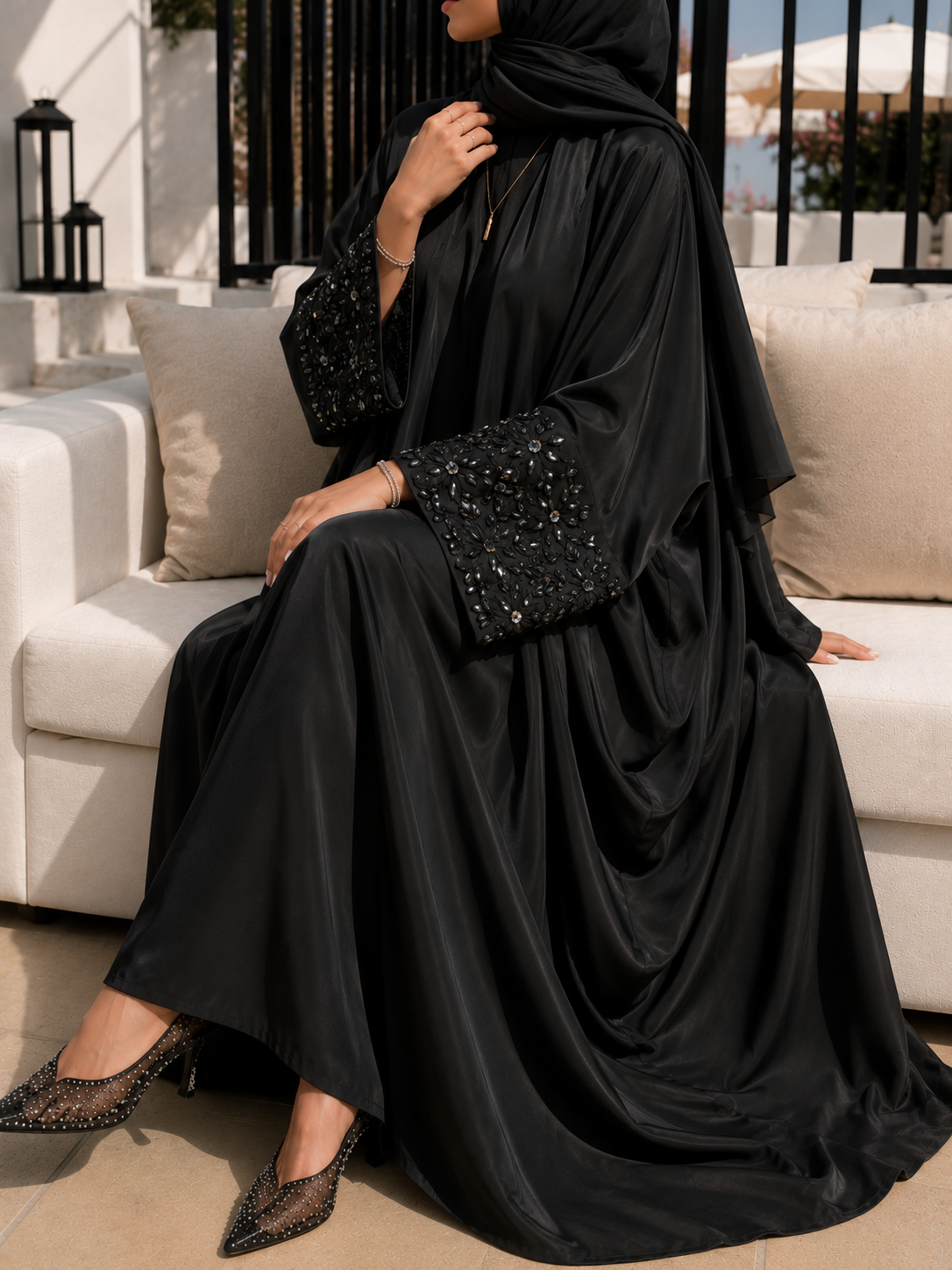 ZENA FLORAL HANDWORK ABAYA | BLACK