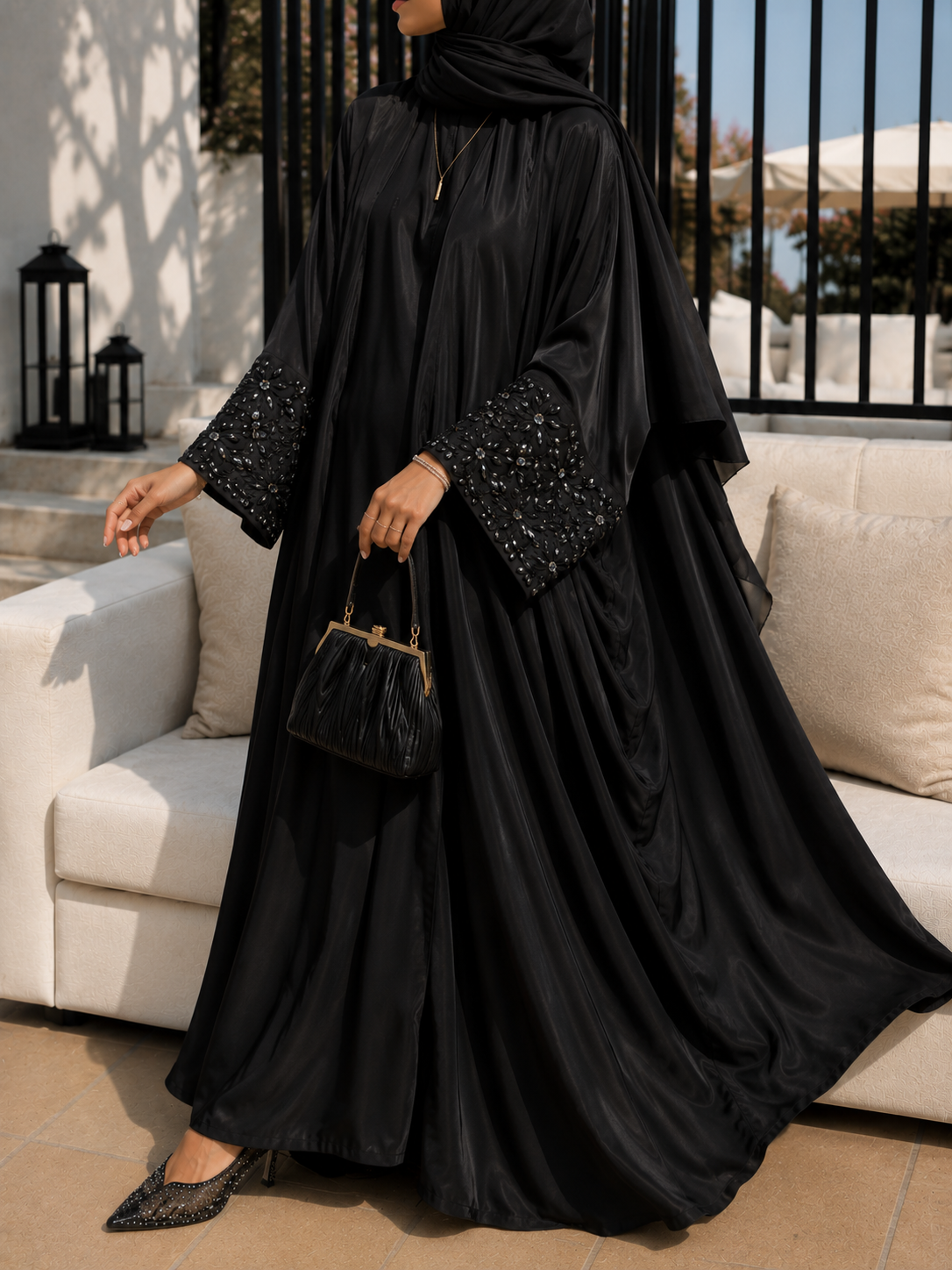 ZENA FLORAL HANDWORK ABAYA | BLACK