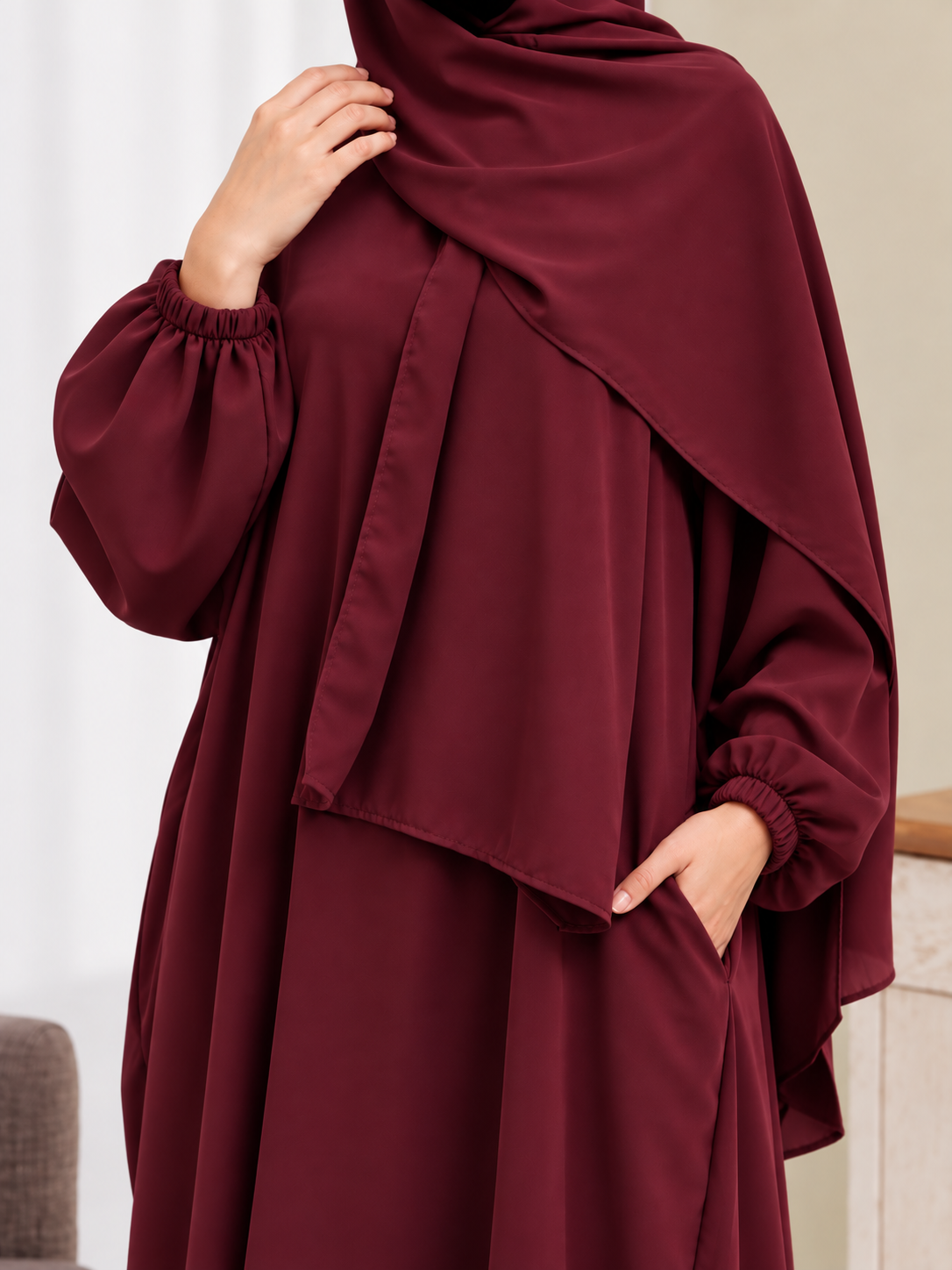 HEEBA LASTIC SLEEVE ABAYA | MAROON