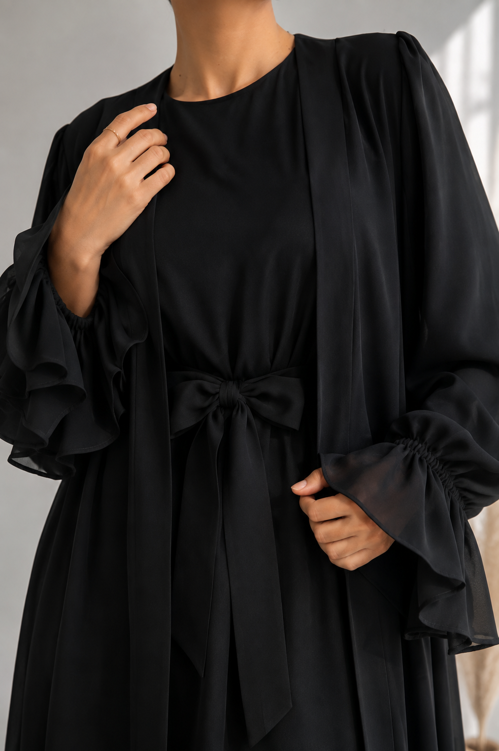 EBRAH DOUBLE SHRUG ABAYA | BLACK