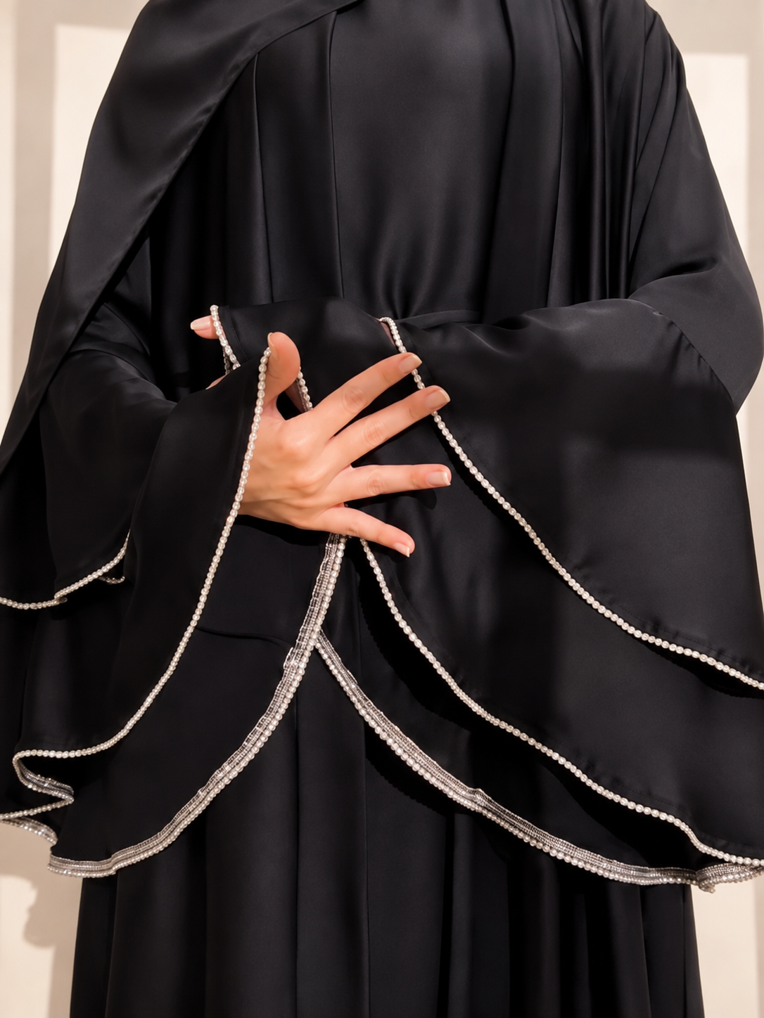 AL-NUHA DOUBLE SHRUG ABAYA | BLACK