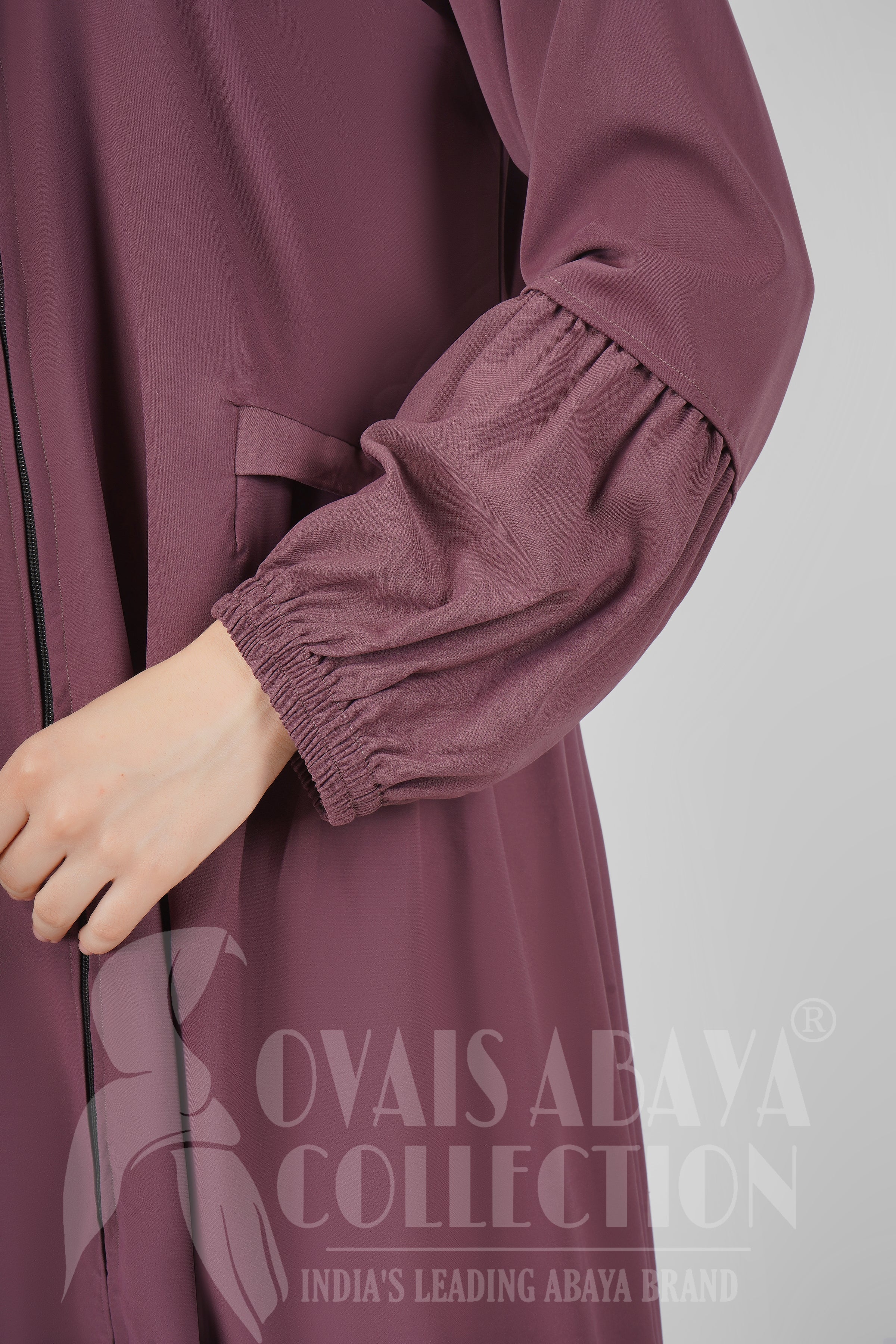 Ayrah Beautiful Side Plates Zipper Abaya BURGUNDY ( RAMADAN LAUNCH )