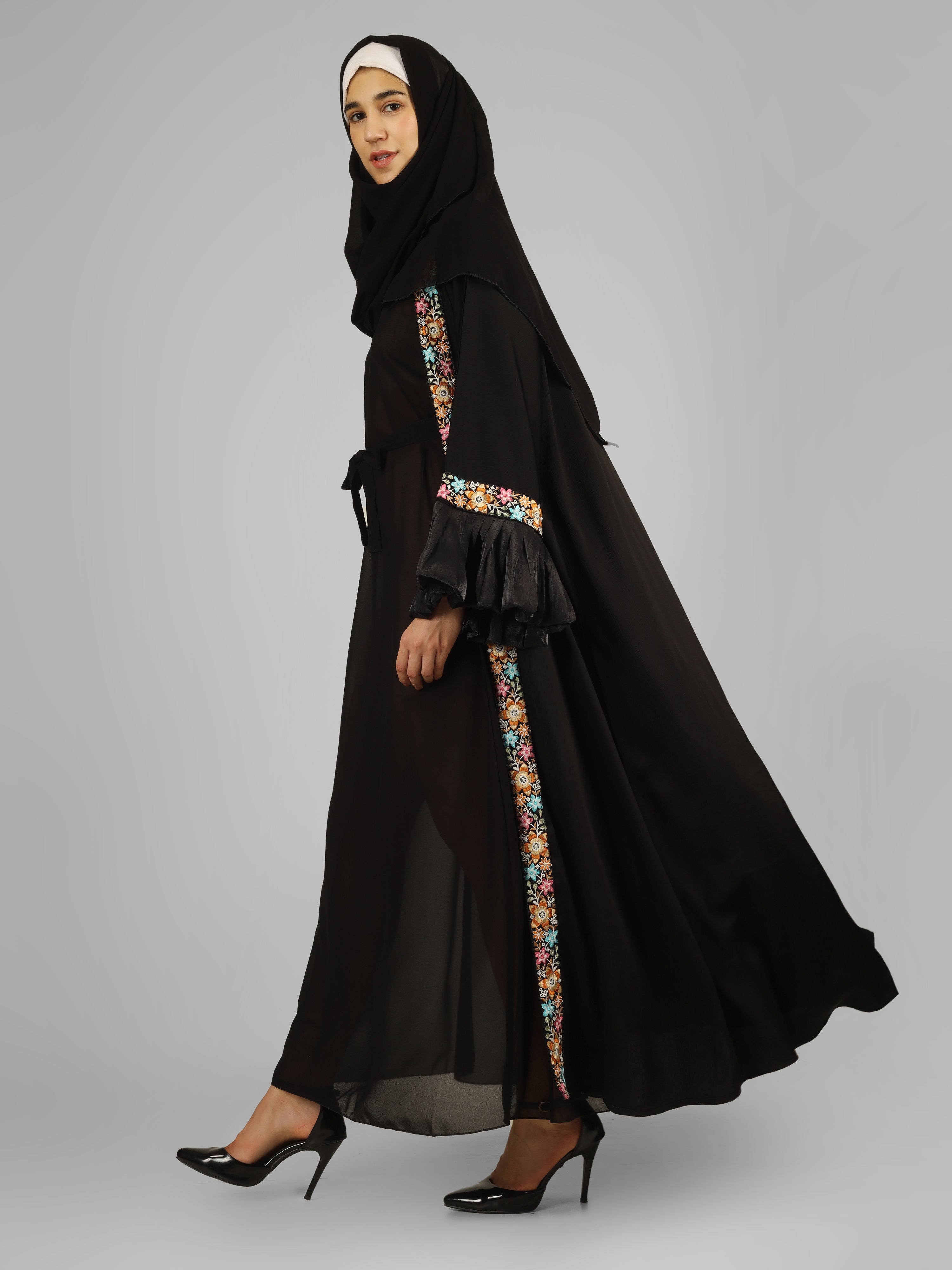 HEER ORGANZA SLEEVE ABAYA | BLACK
