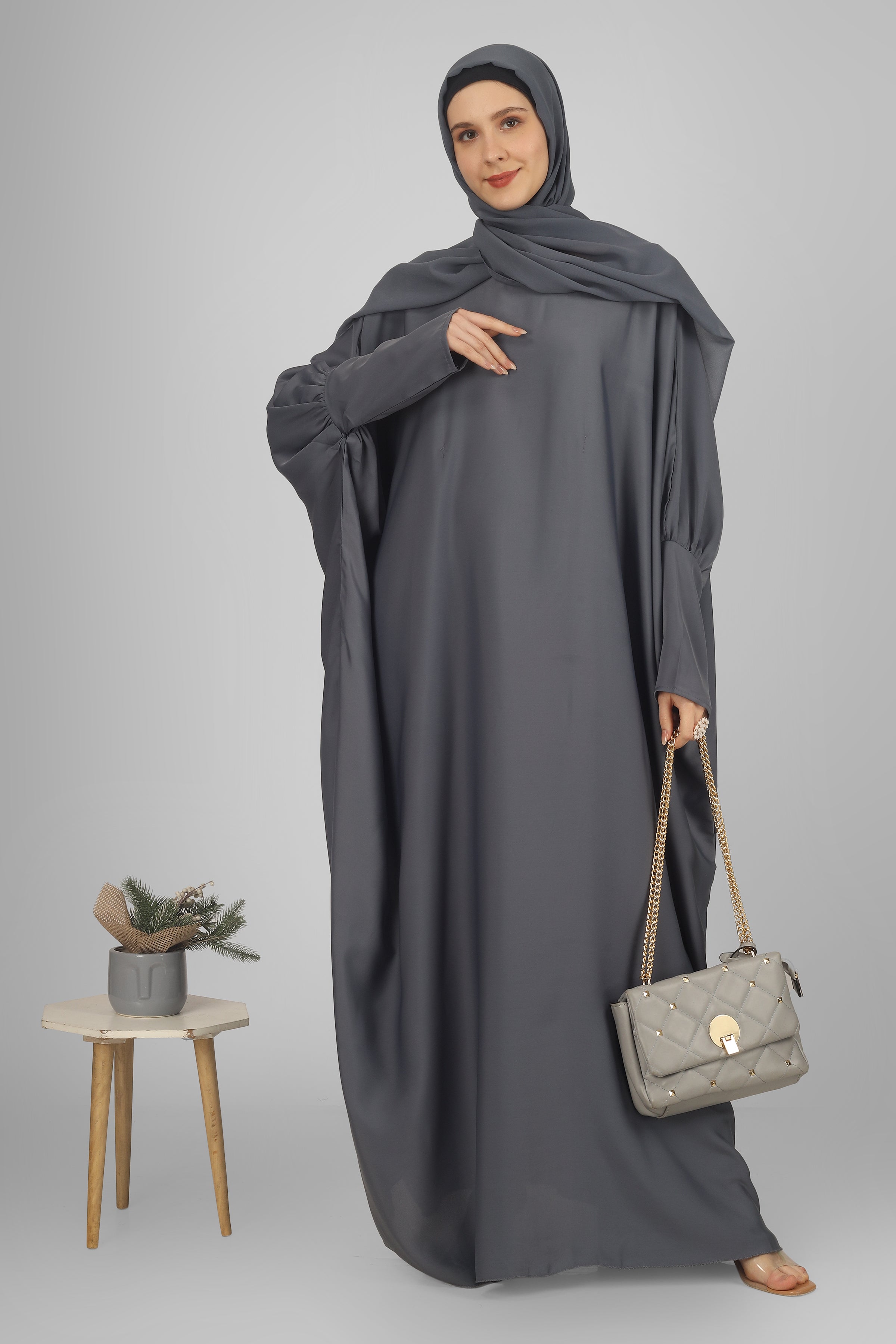 1071 FITTING SLEEVE ABAYA | GRAY