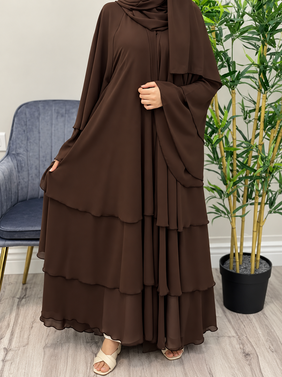 THREE LAYERED DEMANDED ABAYA | BROWN