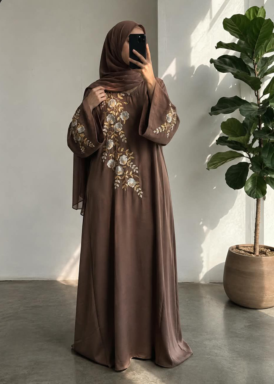 3245 - SENEM ABAYA | COLLER BROWN
