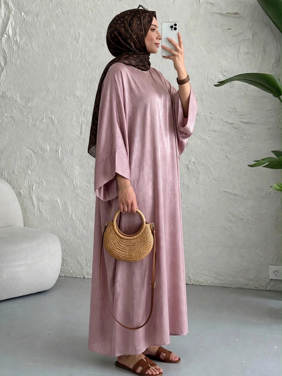 AREBIAN SIMMER KAFTAN ABAYA | BABY PINK