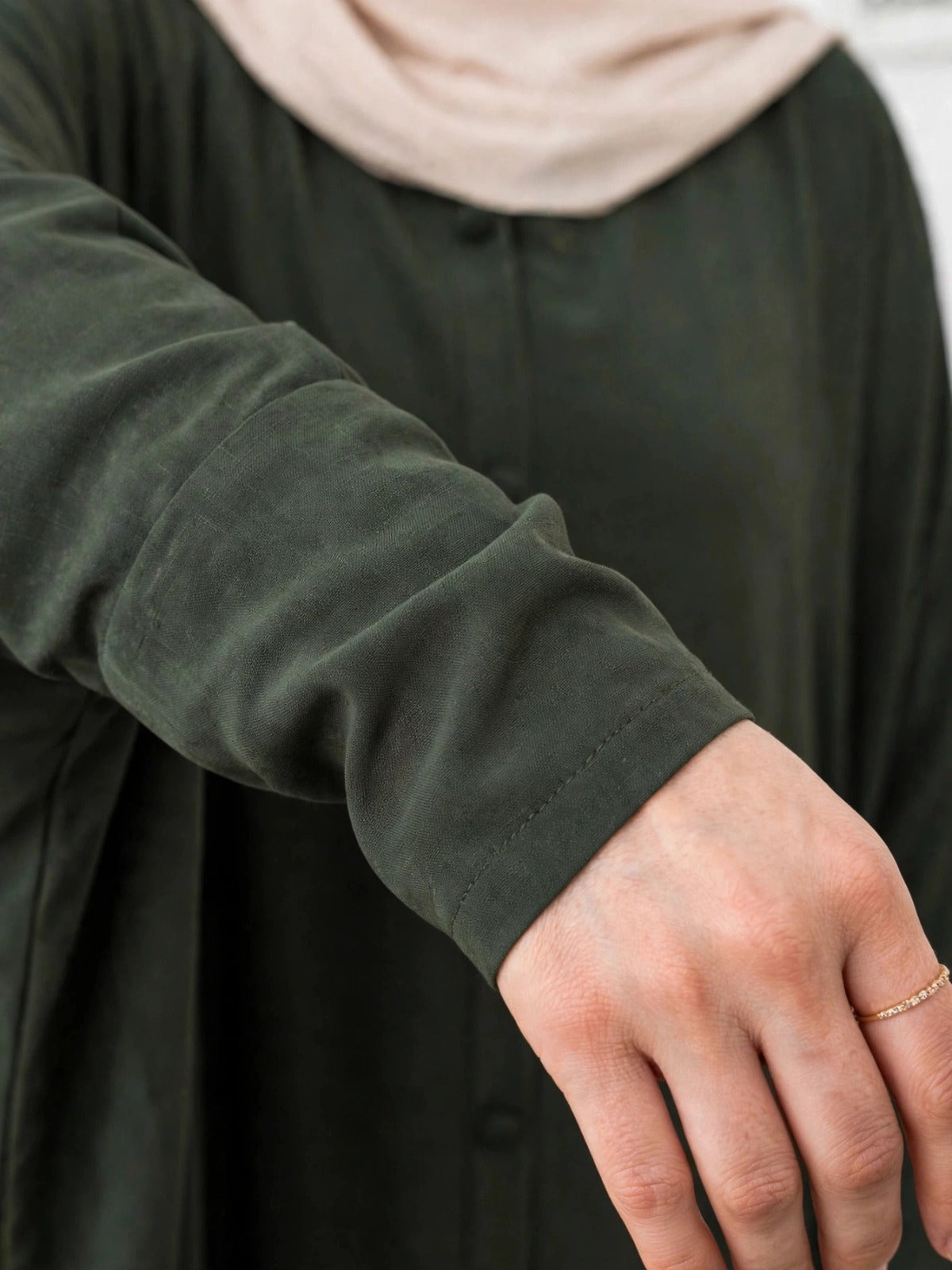 870 FITTING SLEEVE ABAYA | GREEN