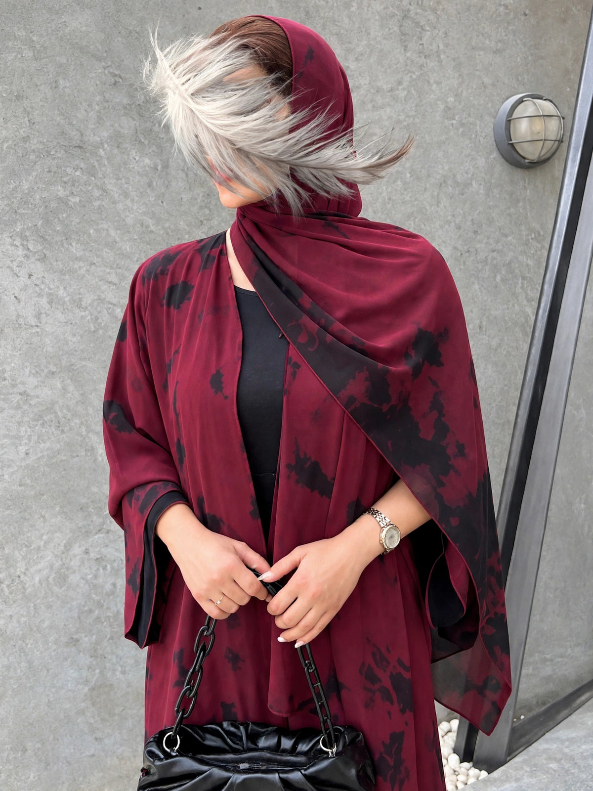 TAI DIE DOUBLE SHRUG ABAYA | RED