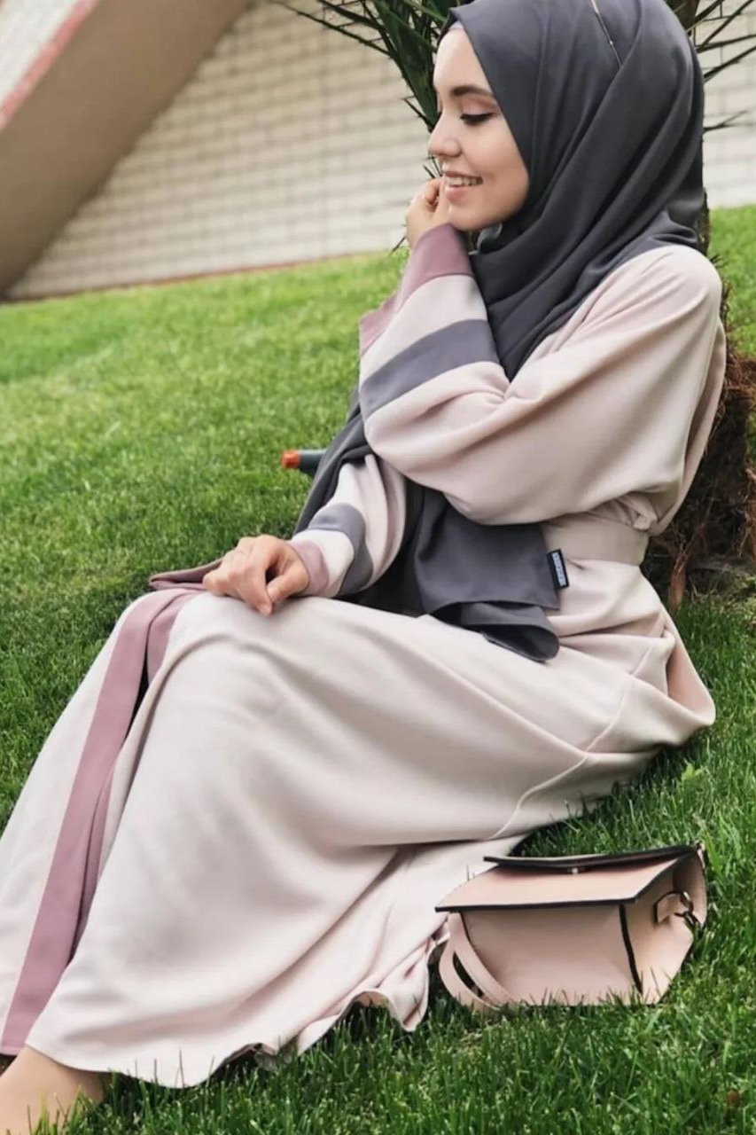 Haima Front Open Sleeve Contact Abaya ( NUDE )