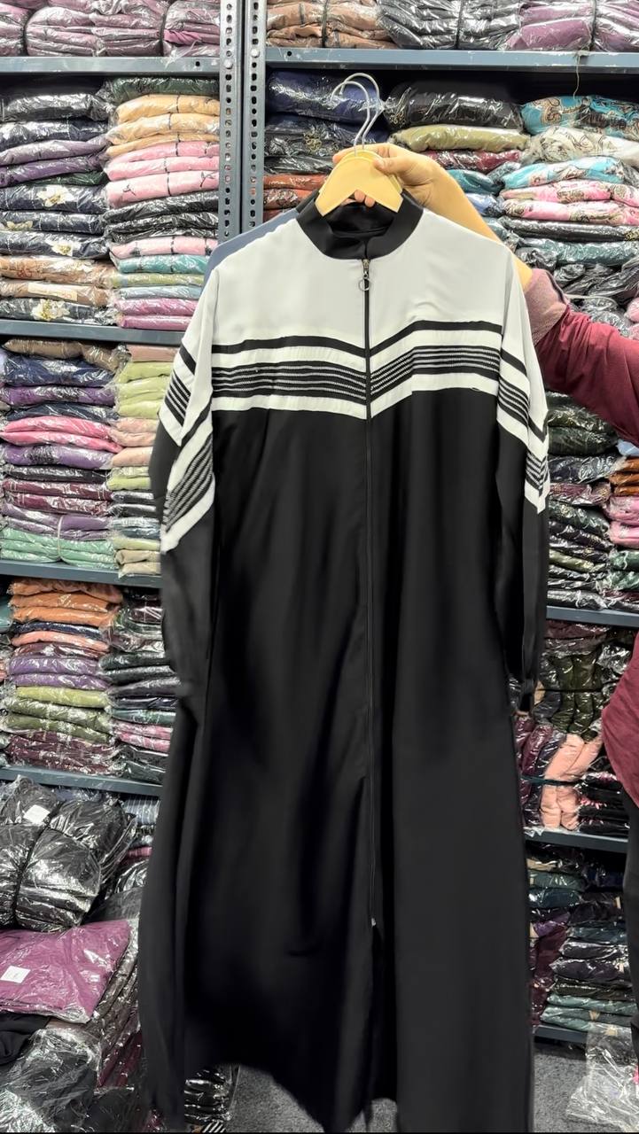 New Zipper Abaya ( BLK2WHT )