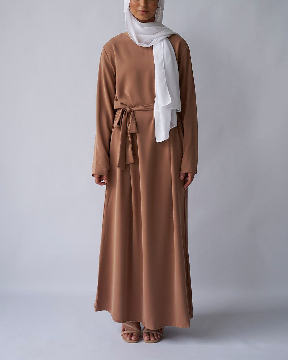 MAIRA PLAIN BASIC ABAYA | COLLER BROWN